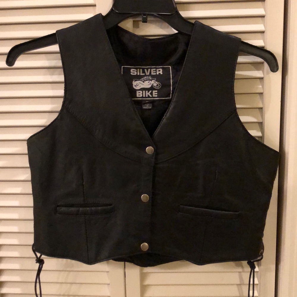 Motorcycle jacket